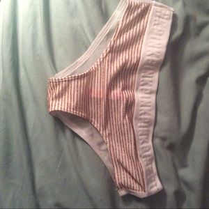 vs pink pantie
